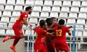 دبل کاپیتان والی در شهر قهرمانی فولاد