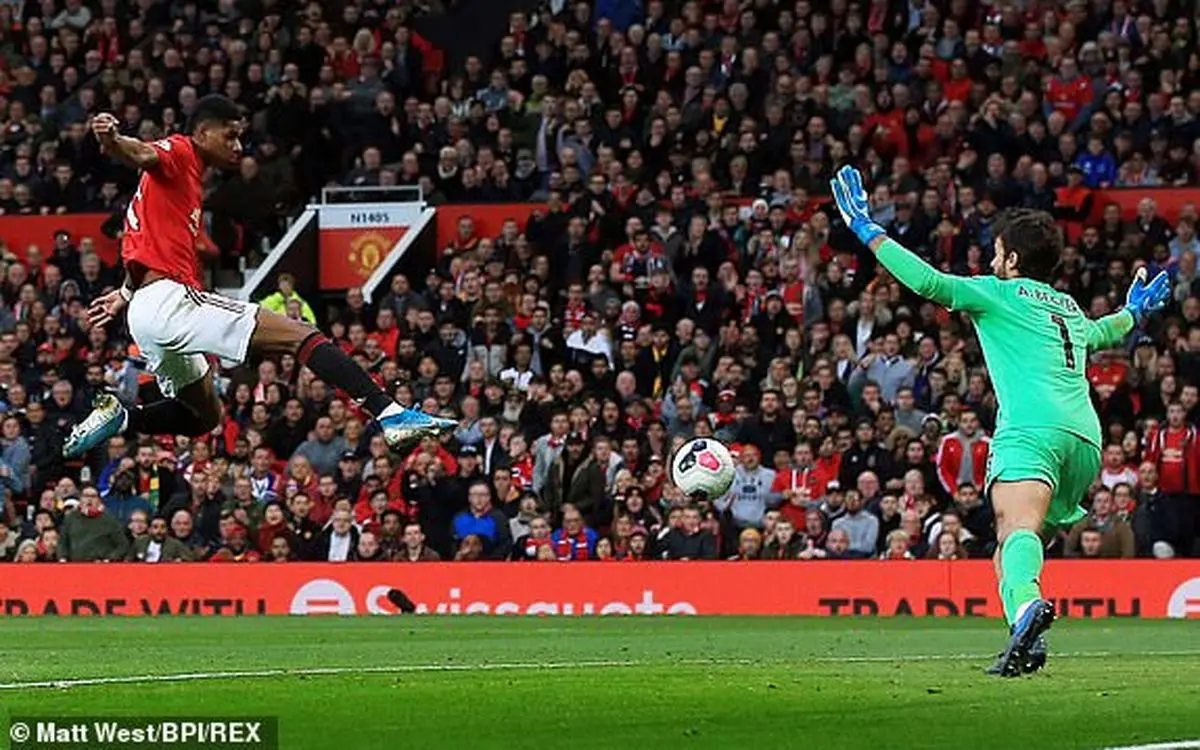 منچستری‌ها در حسرت برد ماندند