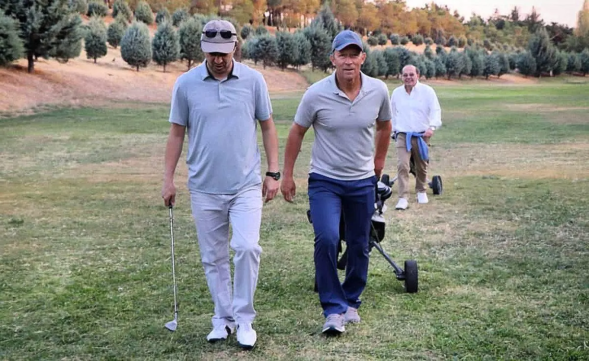 کالدرون و بازی گلف بعد از برد مهم