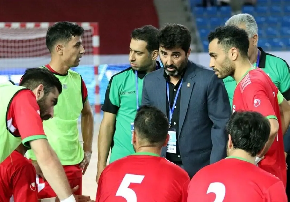 تیم ملی فوتسال برای برگزاری مسابقات مقدماتی قهرمانی آسیا راهی شهر ارومیه شد