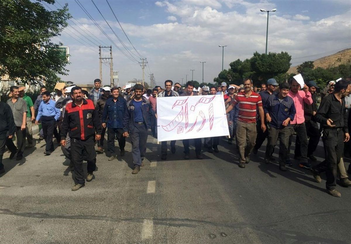 ۲۱ کارگر بخاطر جلوگیری از حرکت قطار مسافربری دستگیر شدند