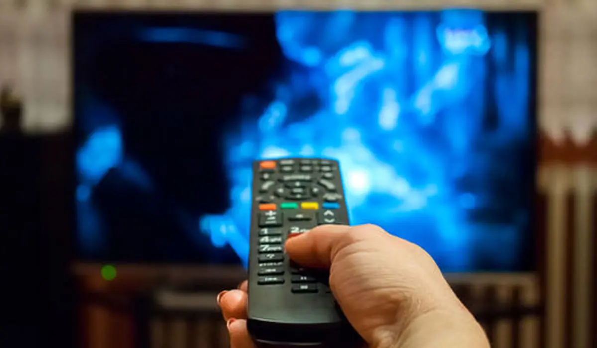 محمدرضا زائری: اگر راست می‌گویید جنایت آگهی‌ها در شبکه سه را پایان دهید