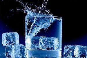آب سرد در طب سنتی و دلایل مضر بودن آن