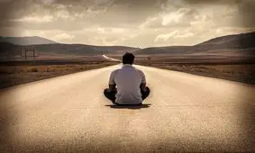 فروزان مار خوش خط و خال بود / زنم مچ ما را گرفت!