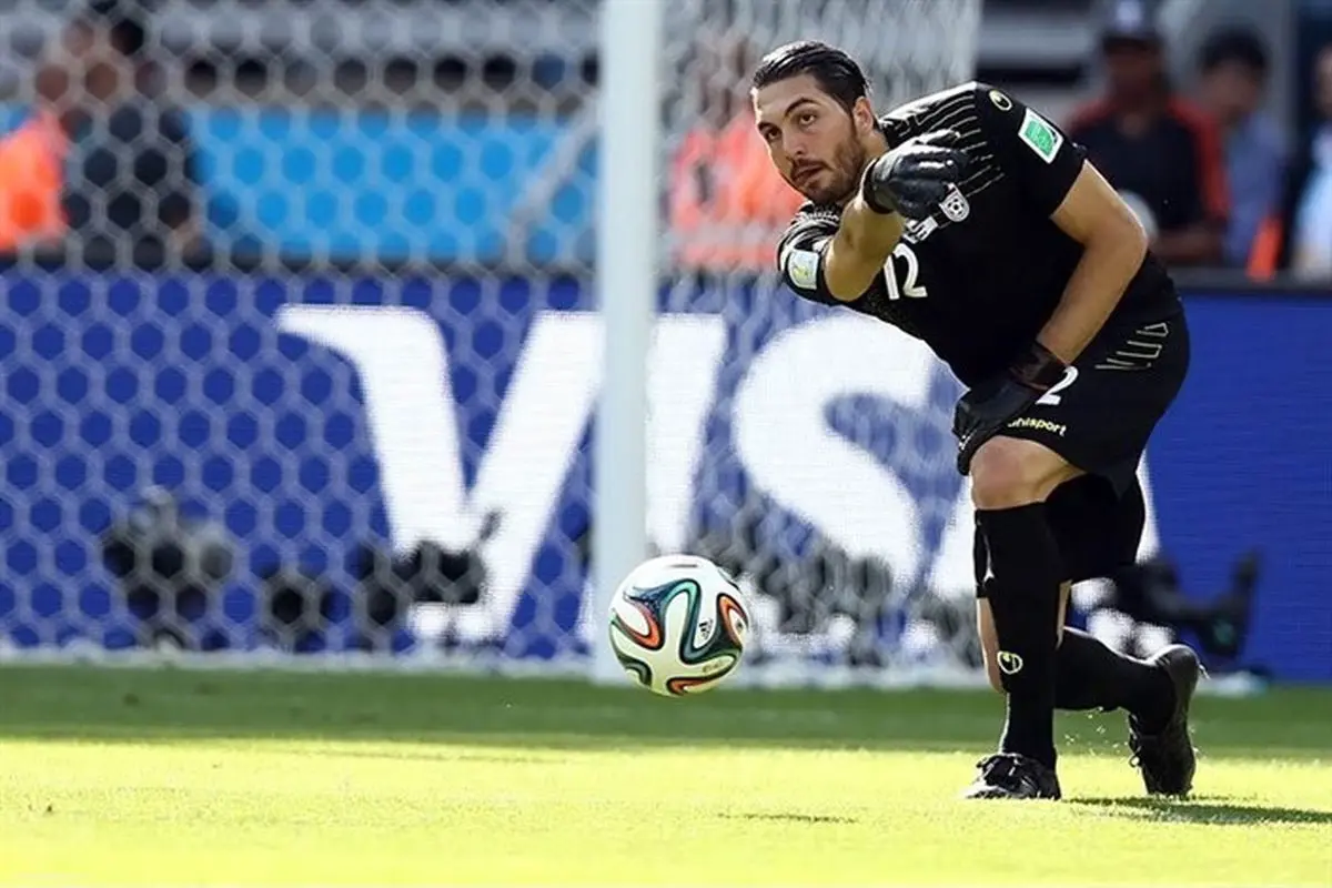 حقیقی: می‌گویند نساجی لیورپول ایران است