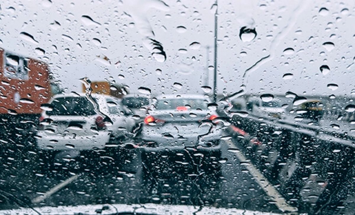 باران در انتظار ورودیهای مشهد/زائران لباس گرم به همراه داشته باشند