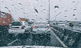 باران در انتظار ورودی‌های مشهد/زائران لباس گرم به همراه داشته باشند