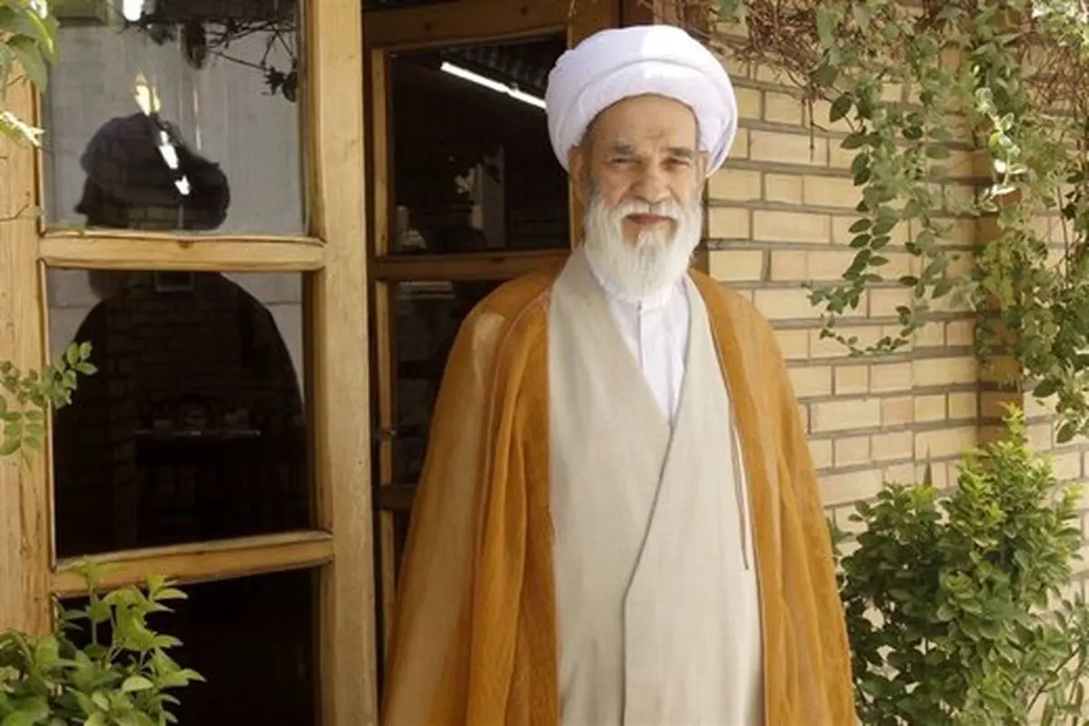 نظر آیت‌الله مهدوی‌کنی درباره احمدی‌نژاد و تز جبهه پایداری درباره کاندیدای اصلح/ حسین ابراهیمی: نمی‌دانم شیاطین چه کردند که باور آیت‌الله هاشمی عوض شد