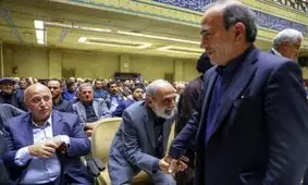 عکسی از همنشینی حسین شریعتمداری با اصلاح‌طلبان