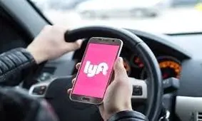 خدمات رایگان تاکسی‌های آنلاین به کارجویان!