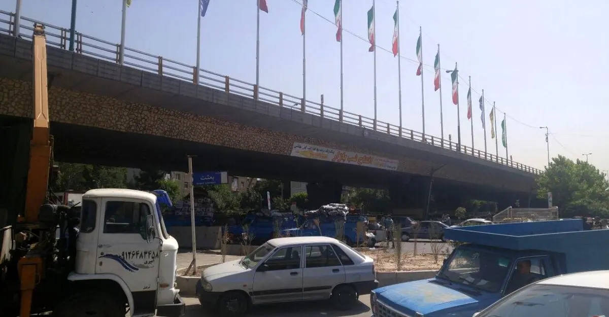 مصدومیت 11نفر در تصادف پل بعثت تهران