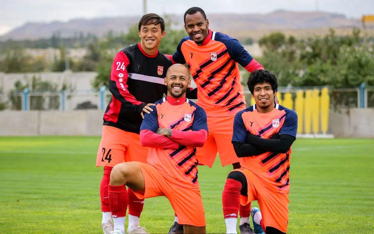 باند خارجی‌های تراکتور فعال شد!