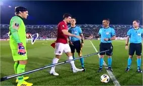 واکنش مگوایر به فراموشی بازوبند کاپیتانی یونایتد