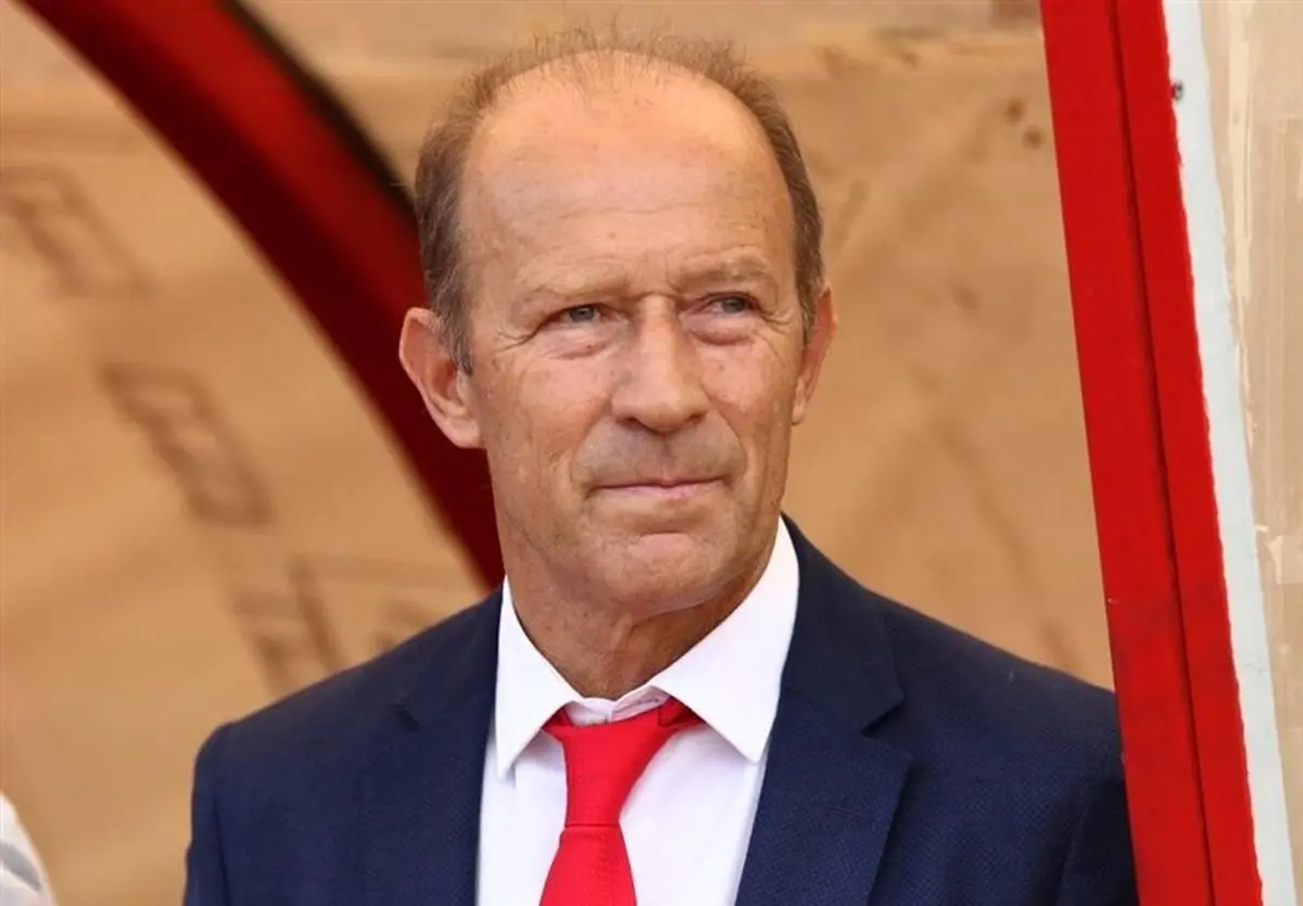 کالدرون: حسینی همیشه به تصمیمات من احترام می‌گذارد