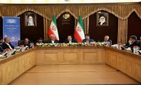 واعظی :شاخص های رشد و توسعه کشور رو به بهبود است