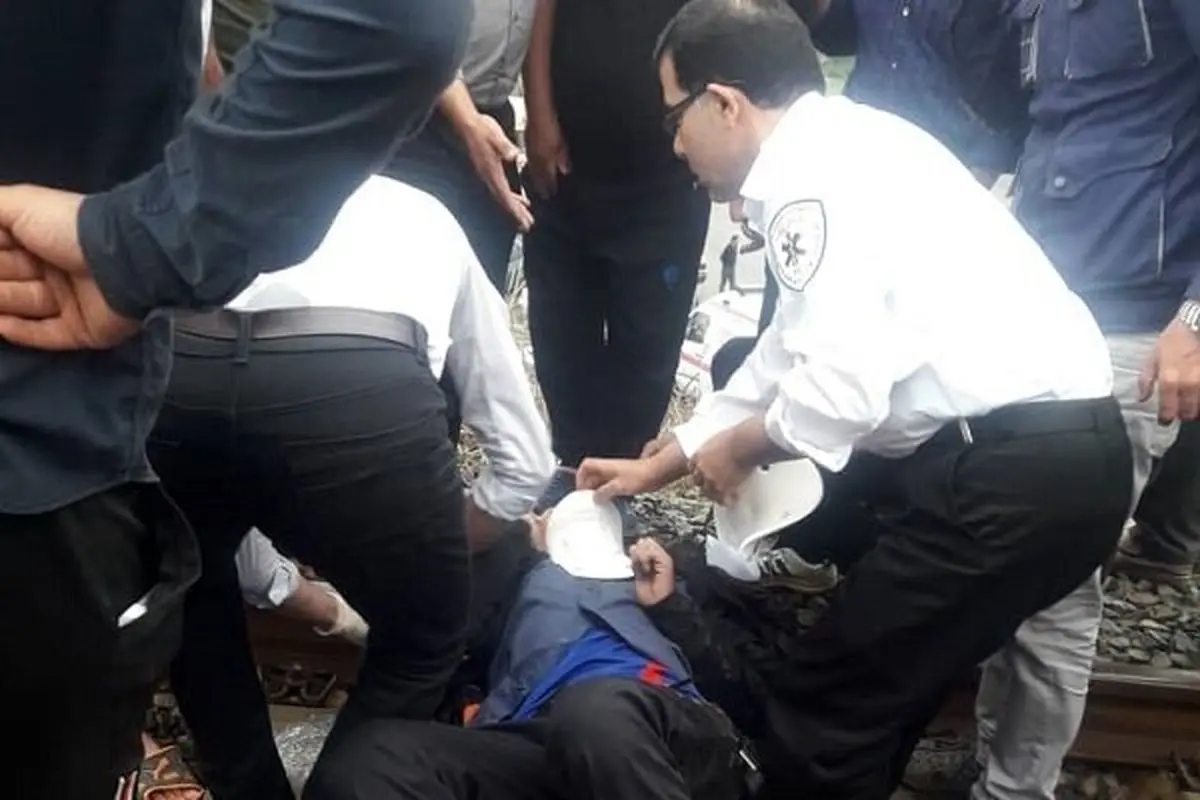 برخورد قطار با سواری «ام وی ام» در قزوین حادثه آفرید