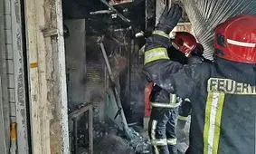 مهار آتش سوزی یک مغازه در بازار امام رضا(ع) مشهد