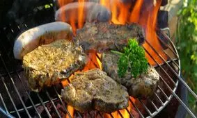 چرا نباید غذاها را با دمای خیلی بالا پخت؟