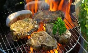 چرا نباید غذاها را با دمای خیلی بالا پخت؟