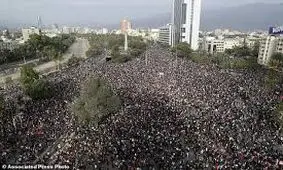 درگیری شدید میان معترضان و نیروهای پلیس در شیلی / فیلم