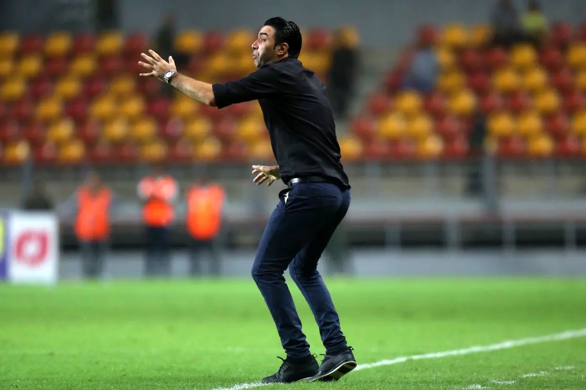 دلجویی از هواداران فولاد پس از شکست مقابل پرسپولیس