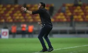 دلجویی از هواداران فولاد پس از شکست مقابل پرسپولیس