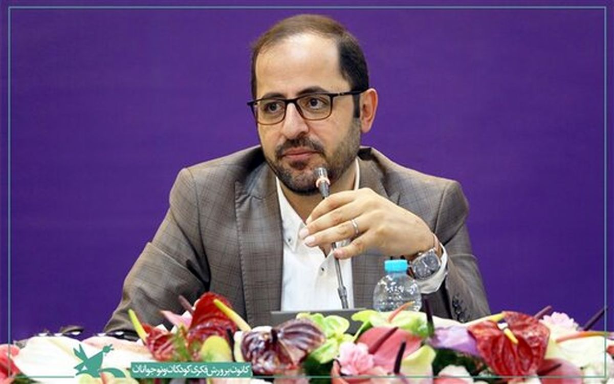واکنش فاضل نظری به انتشار شعرش در کتابهای درسی