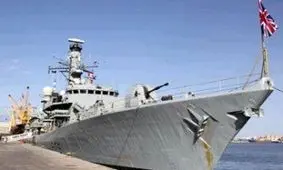 انگلیس از سطح امنیت کشتی‌های خود در تنگه هرمز می‌کاهد