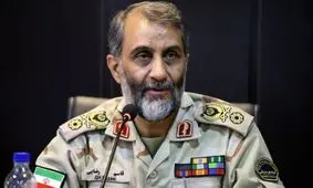 فیلم | لقمه گرفتن فرمانده مرزبانی برای سربازانش!