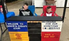 اقدام زیبای ۲ پسر بچه برای افسر پلیس سرطانی