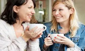 نتایج یک پژوهش علمی مشخص کرد: دوستان نزدیک مانع از حمله قلبی در زنان می شوند