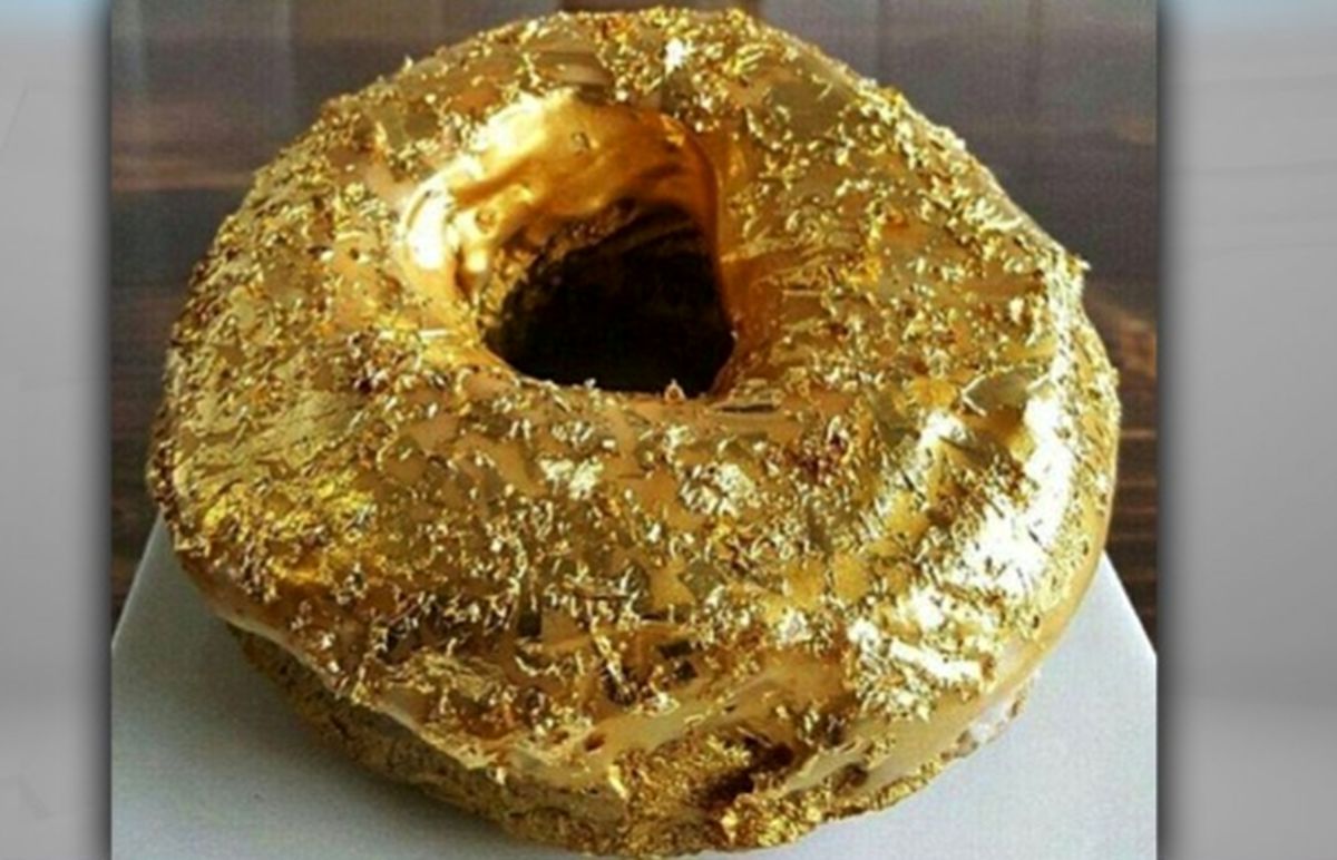 فروش دونات، بستنی و استیک با طعم طلا در مشهد جنجالبرانگیز شد! + تصاویر
