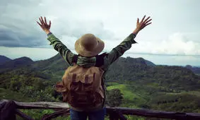 مد شدن سبک سفر غربی در ایران/ چگونه دنیا را رایگان بگردیم؟