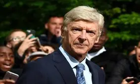 آرسن ونگر: رییس اجرایی بایرن مونیخ با من تماس گرفت