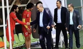 تاج پیش از سفر به امیدها سر زد