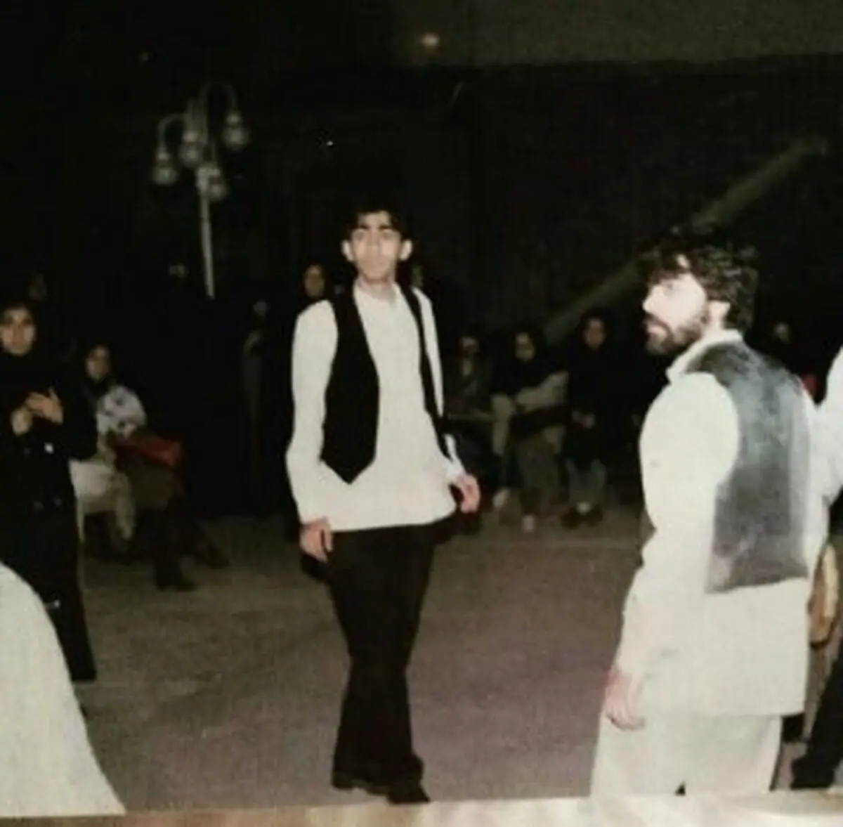 «فرزاد حسني» 20 سال قبل چه شکلي بوده؟