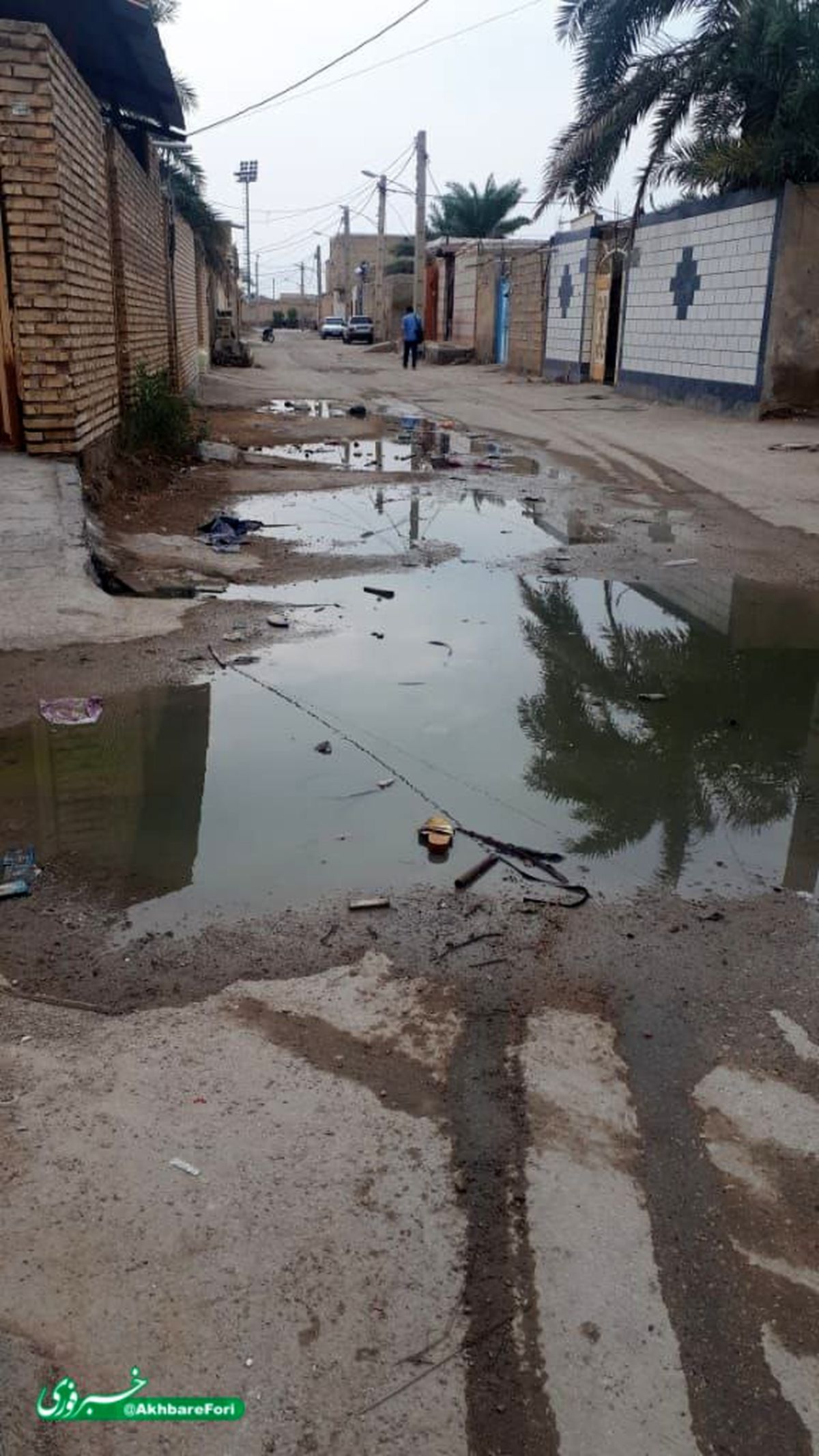 وضعیت فوران فاضلاب در خیابانهای شادگان