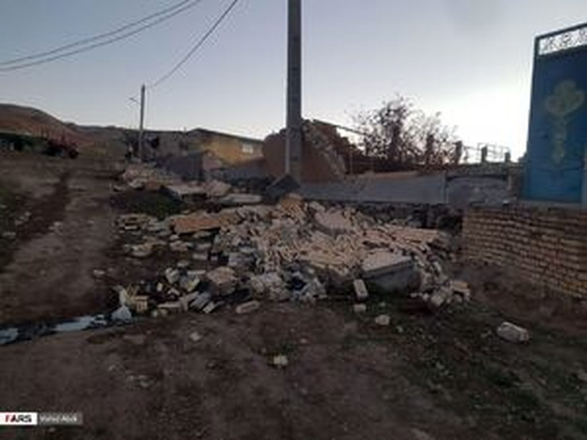 لحظه وقوع زلزله ۶ ریشتری در میانه/ به سرو صدای سگها قبل از زلزله توجه کنید!