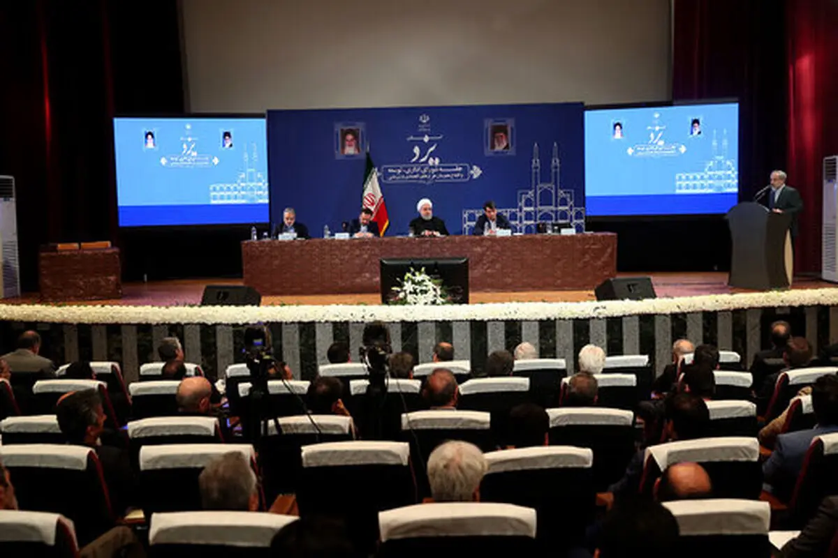 روحانی:اگر بدانم با مذاکره مشکل مردم حل می‌شود،یک ثانیه صبر نمی‌کنم