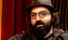 تهیه‌کننده موسیقی در ایران تعریفی ندارد/ رفاقت قدیمی با رامبد جوان دارم/ چون سرگرم نیستیم، به زندگی هنرمندان سرک می‌کشیم