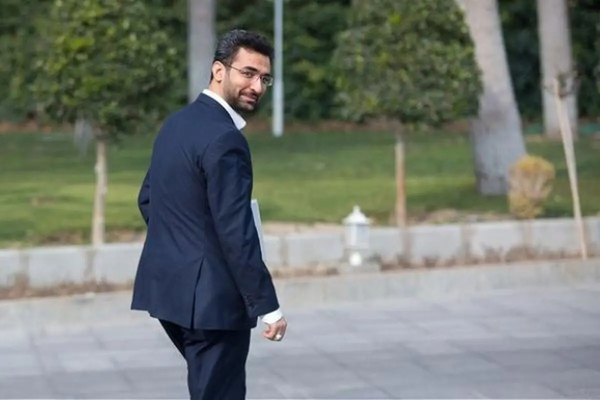 انتقاد آذری‌جهرمی از صداوسیما در ماجرای فیلتر سایت‌های دانلود فیلم