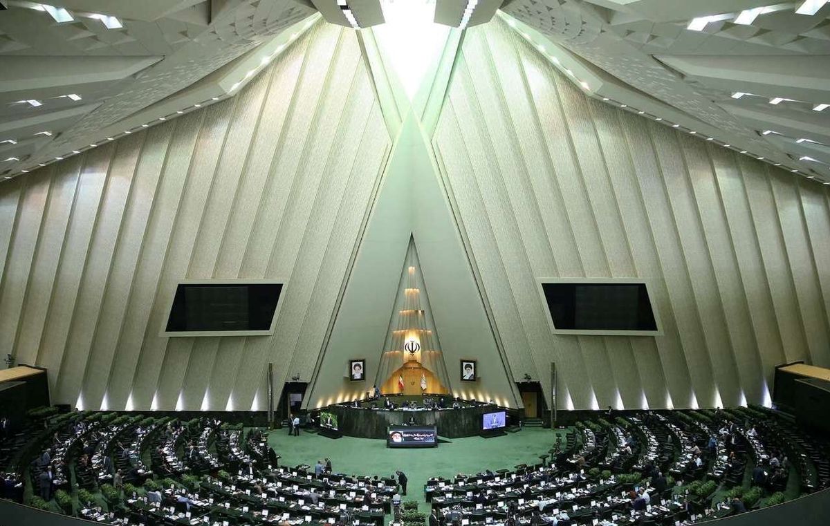 اصلاحطلبان در پیچ «سرا»، اصولگرایان در برزخ رقابتهای درونی