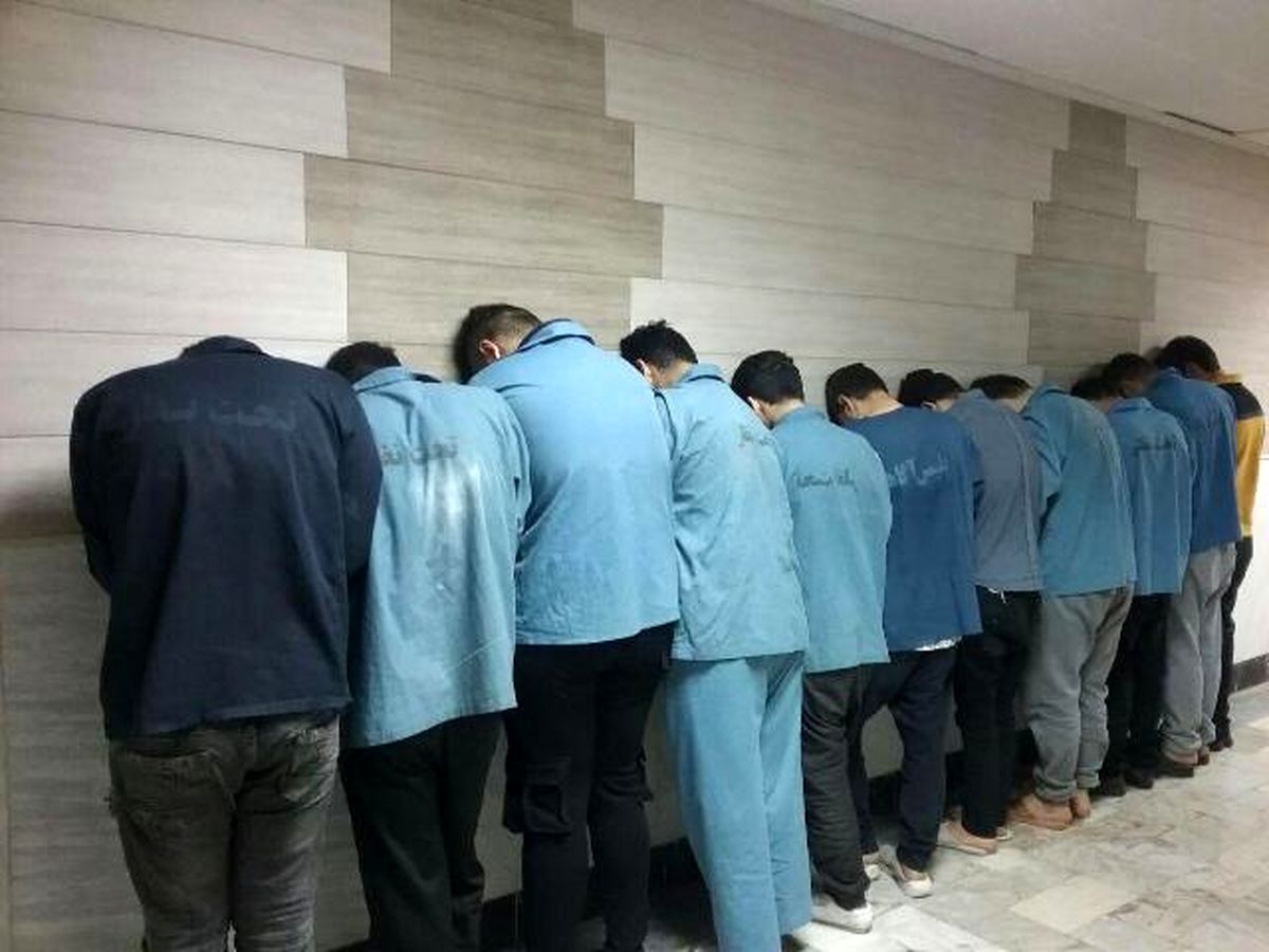 انهدام ۲ باند سارقین به عنف خانه و کیفزن در زاهدان