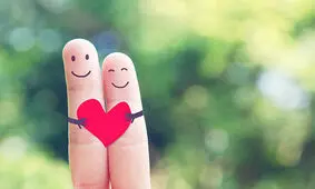 به مناسبت ۱۳ نوامبر، روز جهانی مهربانی؛ عشق و مهربانی چگونه عمرتان را طولانی می‌کند؟