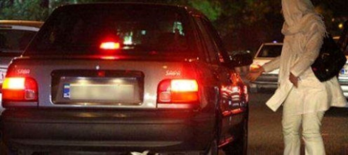 همسرم در نبود من، زنان خیابانی را به خانه میآورد