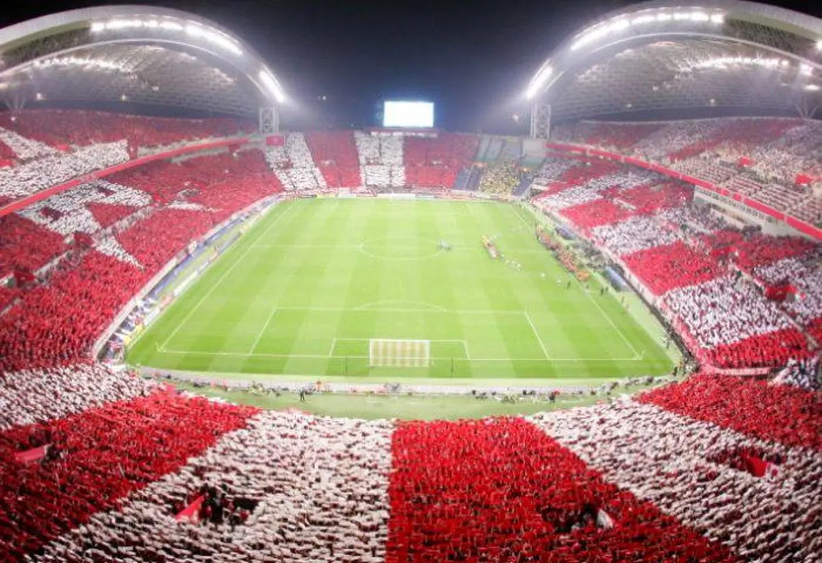 تبدیل استادیوم فوتبال به منطقه نظامی!