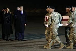 ادای احترام ترامپ به سربازان آمریکایی کشته شده در افغانستان