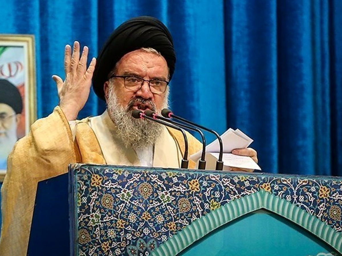 سیداحمد خاتمی: در رأس شرارت آمریکا بود / قطع اینترنت از تدبیرهای ستودنی بود / اینترنت را باز باز نکنید
