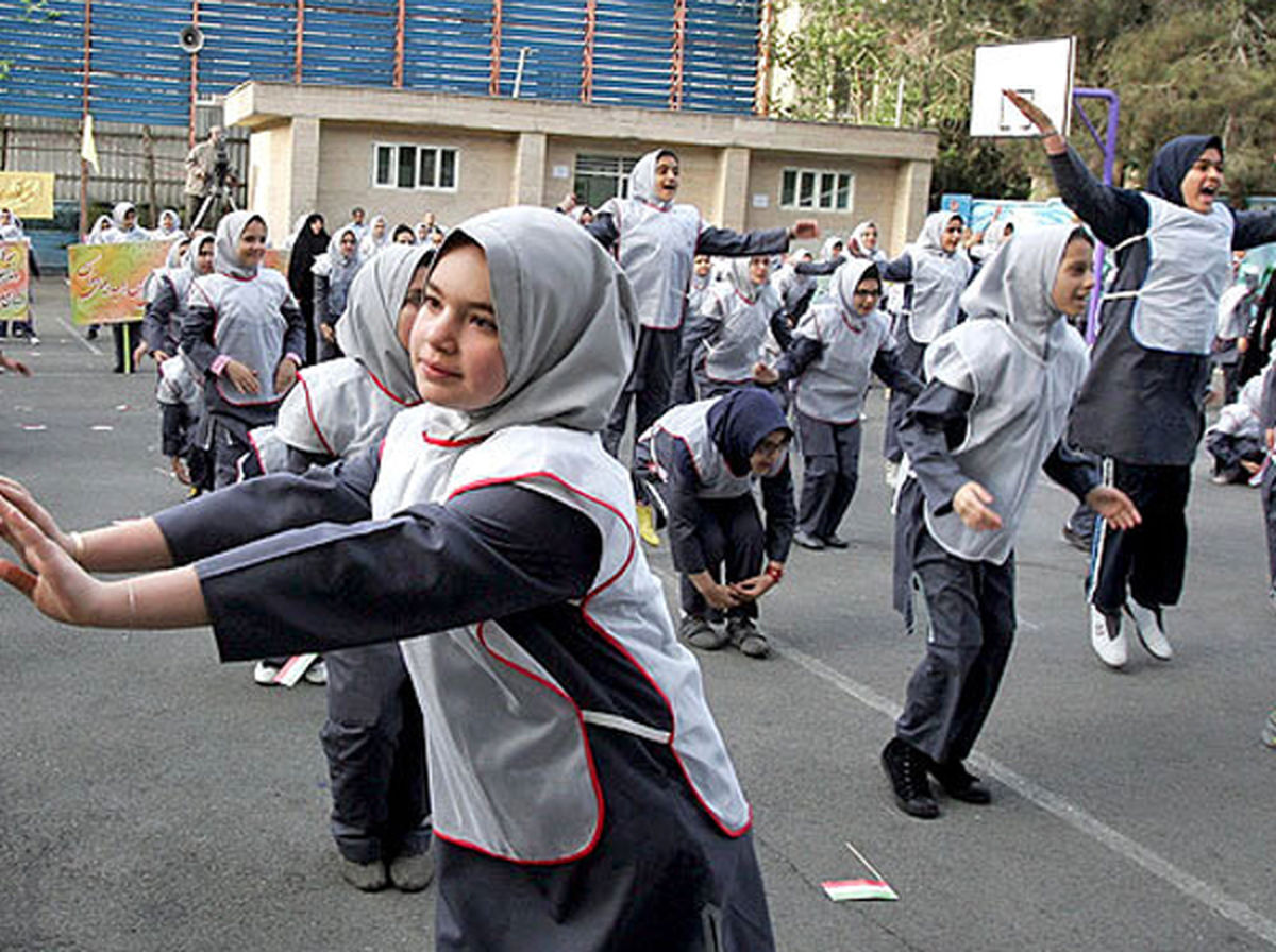  فعالیت بدنی در فضای باز مدارس تهران تا ۶ آذر ممنوع است