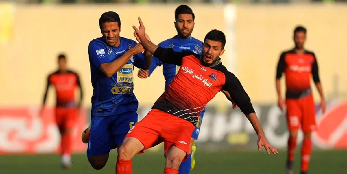 پیروزی استقلال مقابل نساجی در نیمه نخست